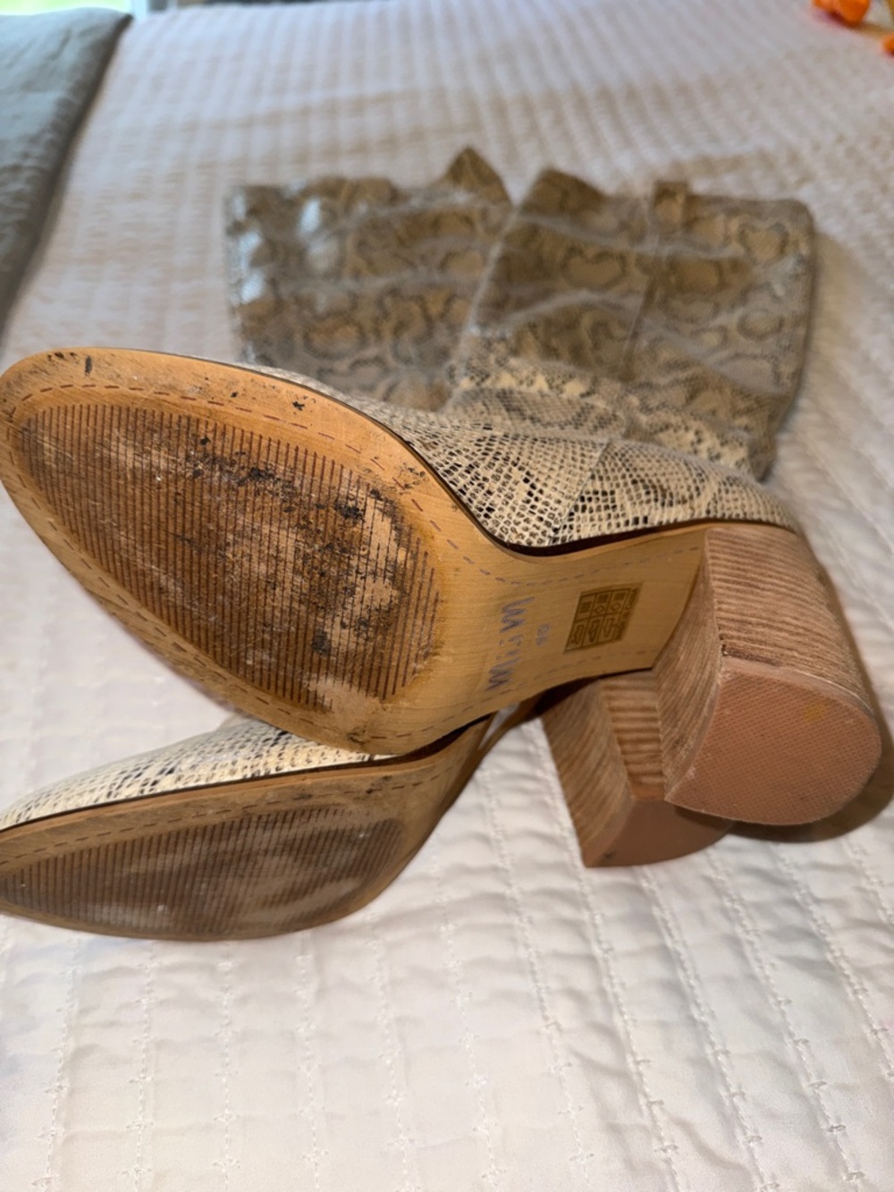 Mi.iM Beige Snake-Print Over-the-Knee Block Heel Boots - Picture 2 of 4